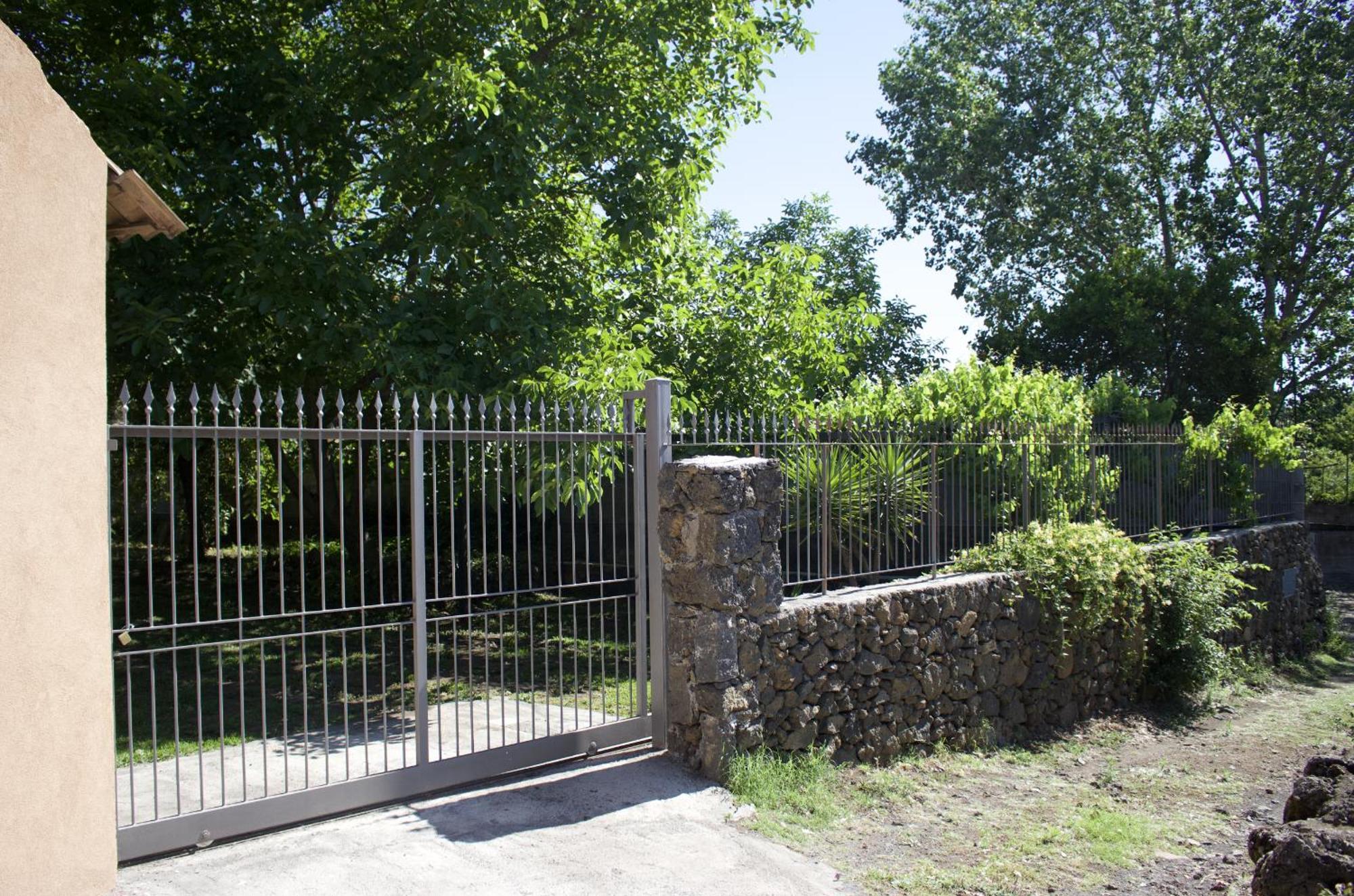 Villa Domus Vini San Giovanni La Punta Exterior foto